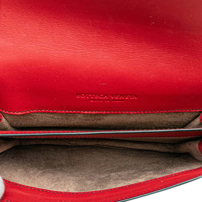 Bottega Veneta Nappa Intrecciato Microstud Montebello Crossbody Red Leather Very good condition - Model View