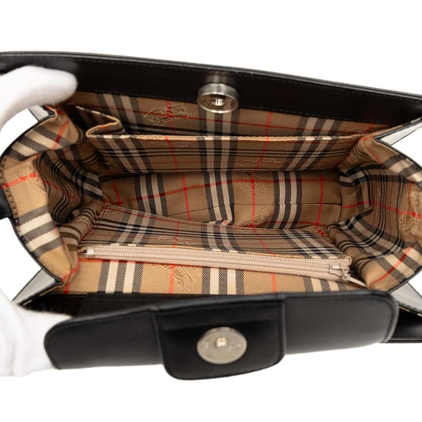 Burberry House Check Trimmed Leather Shoulder Bag Black Leather Very good condition - Model View