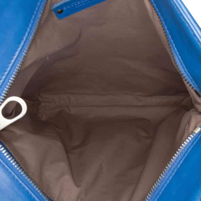Bottega Veneta Nappa Intrecciato Crossbody Blue Leather Very good condition - Model View