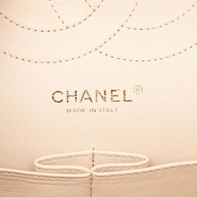 Chanel Jumbo Classic Caviar Double Flap Beige Leather Very good condition - Box View