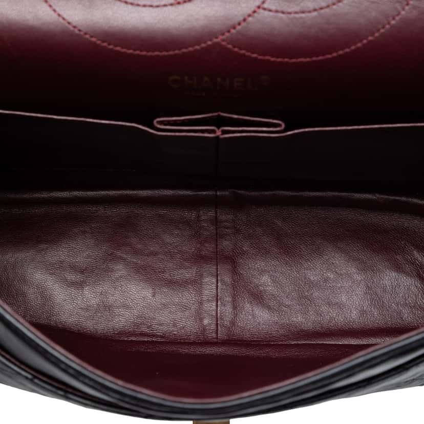 Chanel Quilted Aged Calfskin Reissue 2.55 Double Flap 227 Black Leather Very good condition - Model View