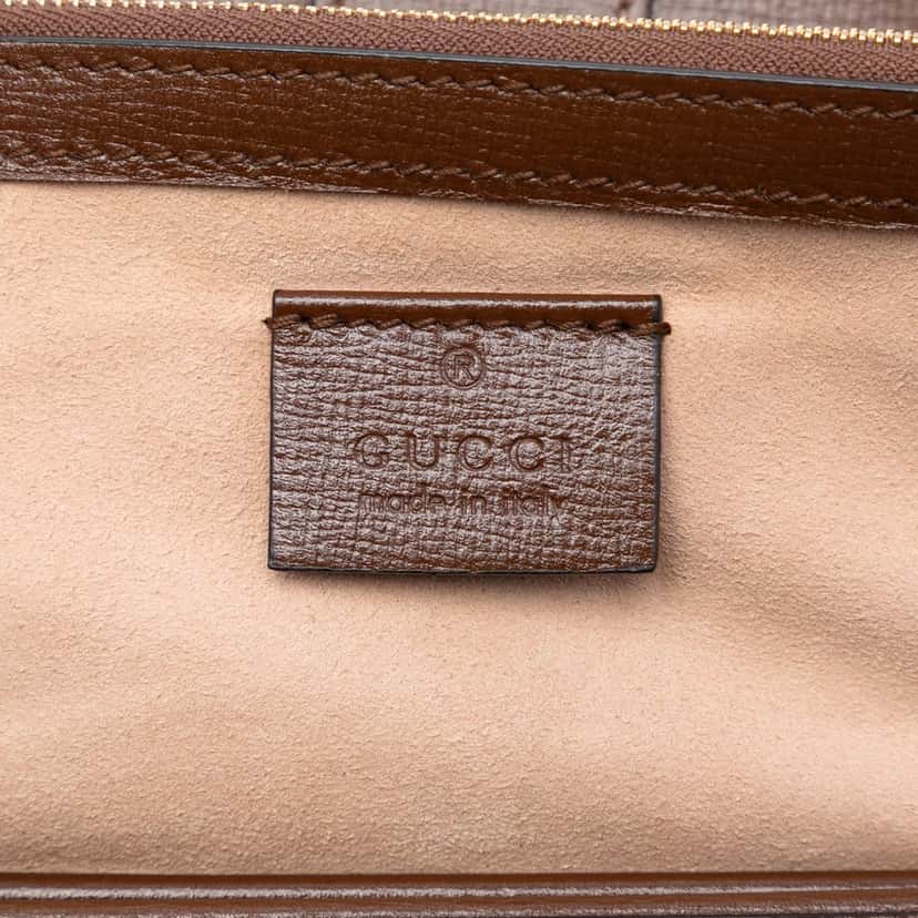 Gucci Mini GG Supreme Clasp Crossbody Beige Very good condition - Box View