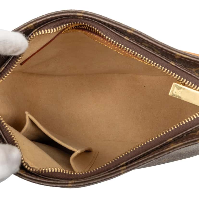 Louis Vuitton Monogram Looping MM Brown Very good condition - Model View