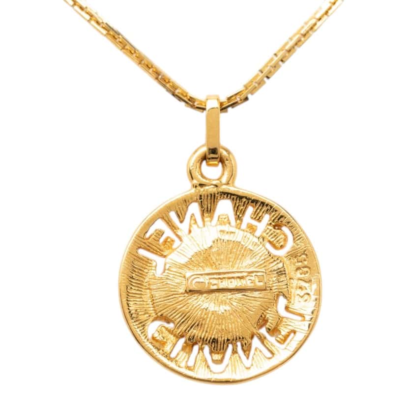 Chanel Gold Plated Faux Pearl Logo Round Pendant Necklace Gold Metal Very good condition - Inside View