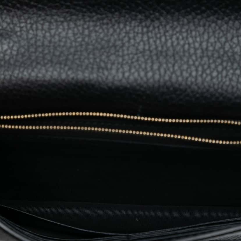 Gucci Leather Betty Wallet on Chain Black Leather Very good condition - Model View