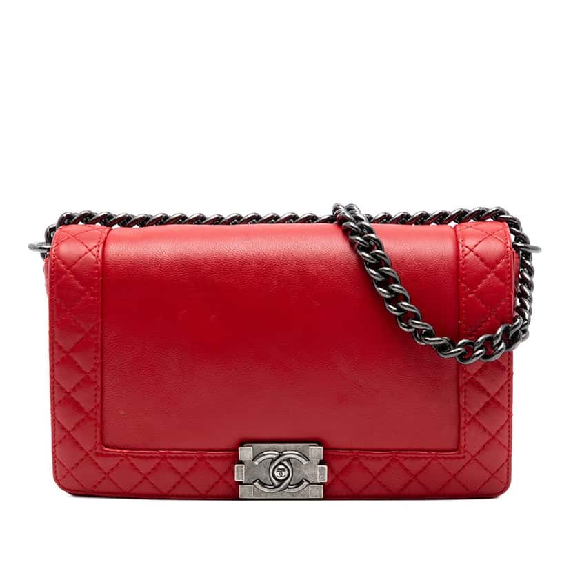 Chanel Old Medium Calfskin Boy Reverso Flap Red Leather Very good condition - Front View