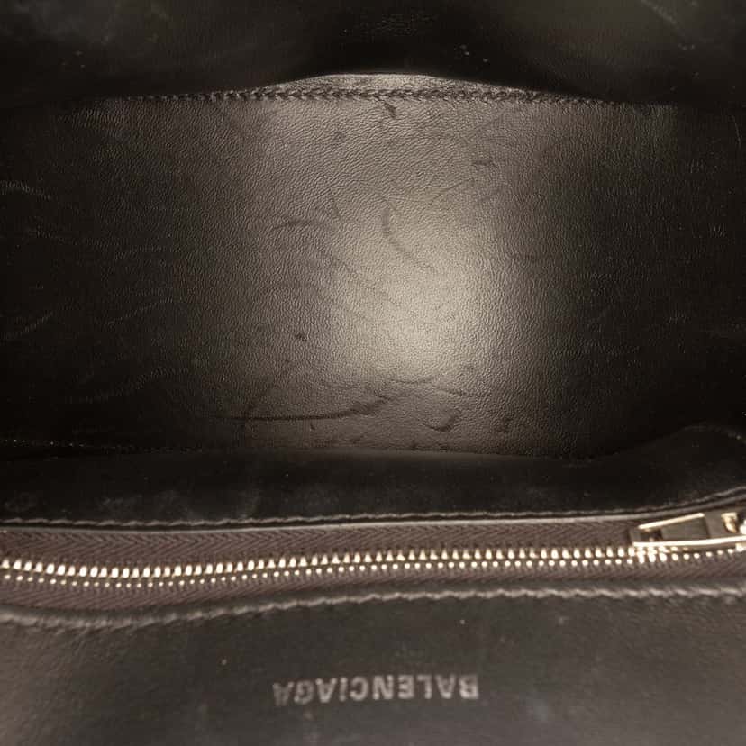 Balenciaga Small Smooth Calfskin Sprayed Polka Dot Hourglass Satchel White Leather Very good condition - Model View