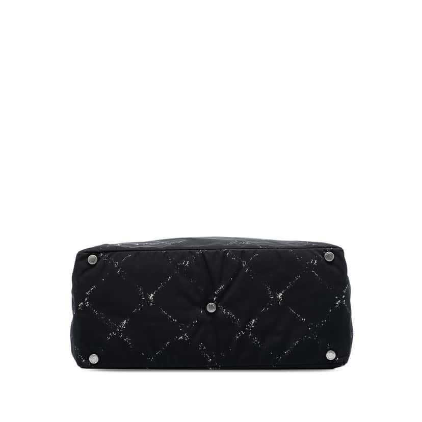 Chanel Old Travel Line Nylon Tote Black Very good condition - Inside View