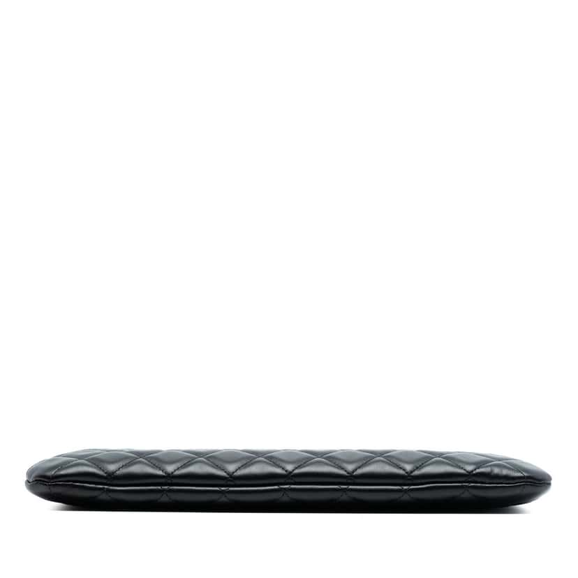Chanel Medium Quilted Lambskin Boy O Case Clutch Black Leather Very good condition - Inside View