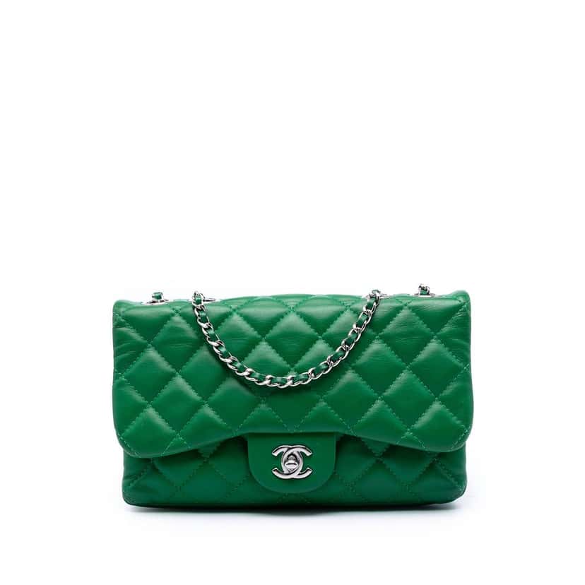 Chanel Small Quilted Lambskin 3 Flap Green Leather Very good condition - Front View