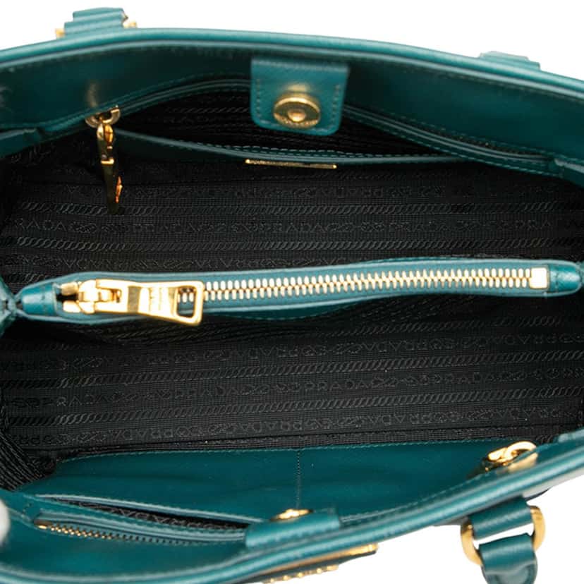 Prada Medium Saffiano Lux Open Promenade Satchel Blue Leather Very good condition - Model View