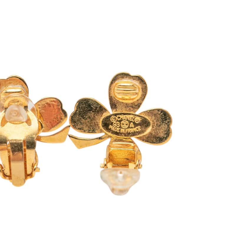 Chanel CC Gold Plated Clover Clip on Earrings Gold Metal Very good condition - Inside View