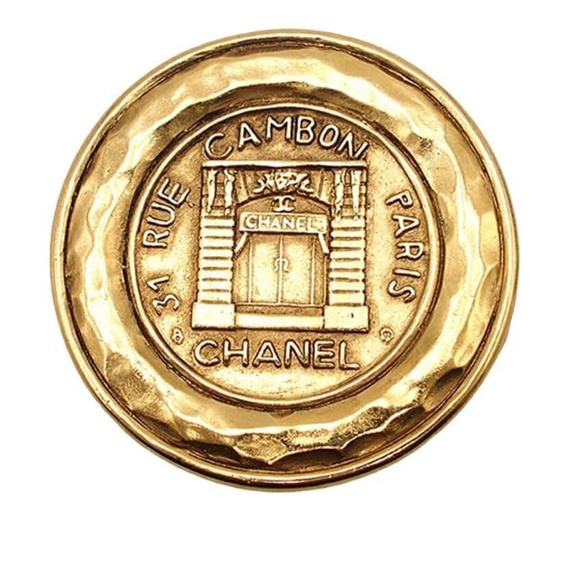 Chanel Gold Plated 31 Rue Cambon Medallion Brooch Gold Metal Very good condition - Front View