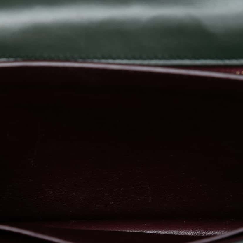 Saint Laurent Smooth Calfskin Monogram Cassandra Clasp Bag Green Leather Very good condition - Model View