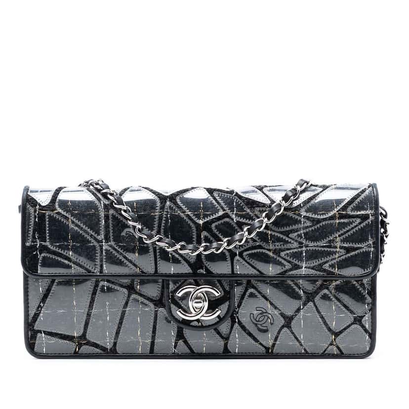 Chanel CC PVC Wool and Leather Scale East West Flap Black Plastic Very good condition - Front View