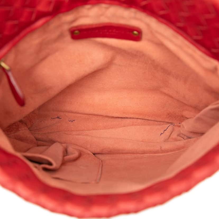 Bottega Veneta Nappa Intrecciato Crossbody Red Leather Very good condition - Model View