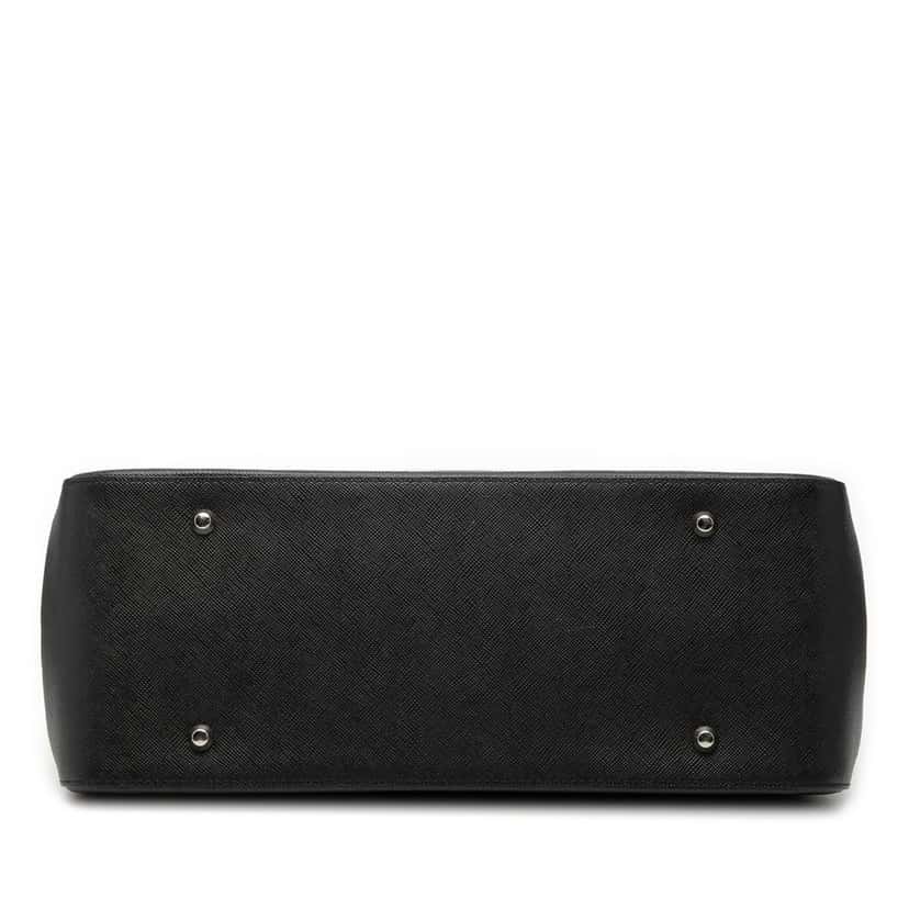 Burberry Leather Tote Black Leather Very good condition - Inside View