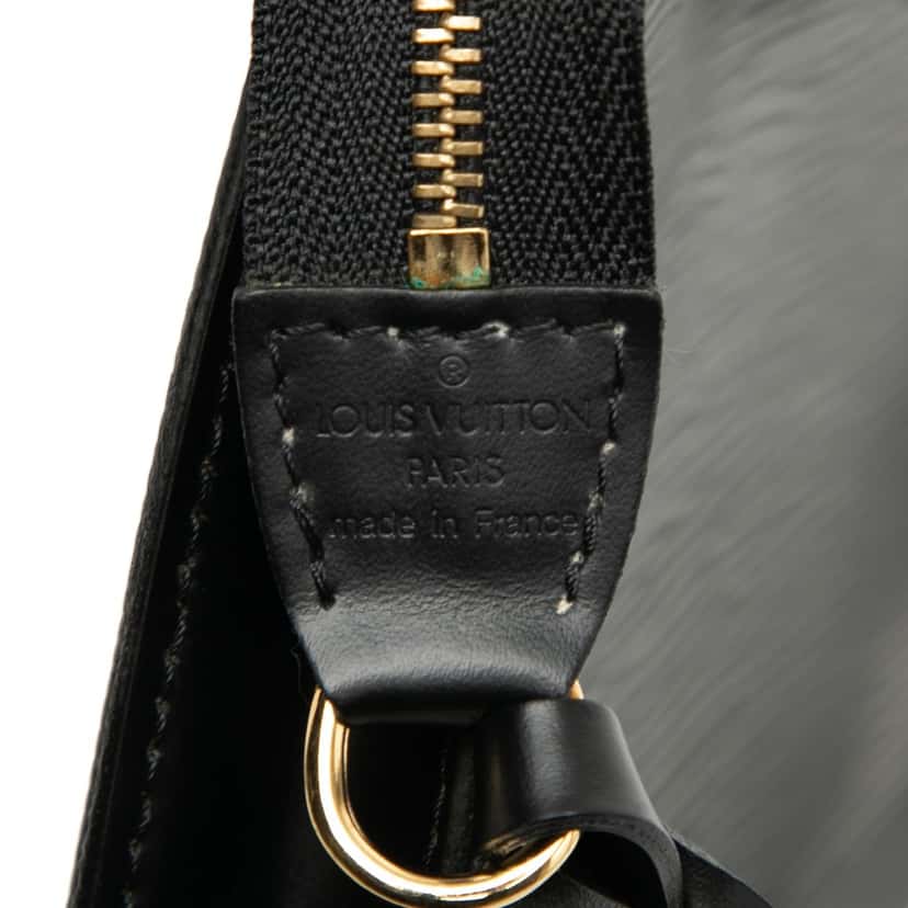 Louis Vuitton Epi Pochette Accessoires Black Leather Very good condition - Box View