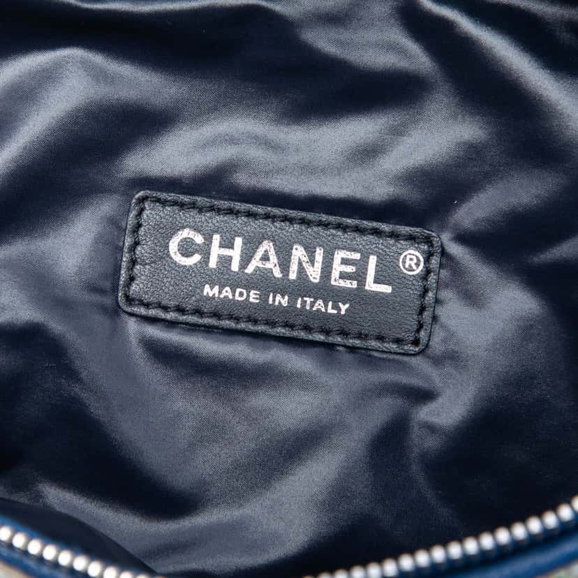 Chanel Tweed and Stitched Calfskin Convertible Waist Bag Blue Very good condition - Box View