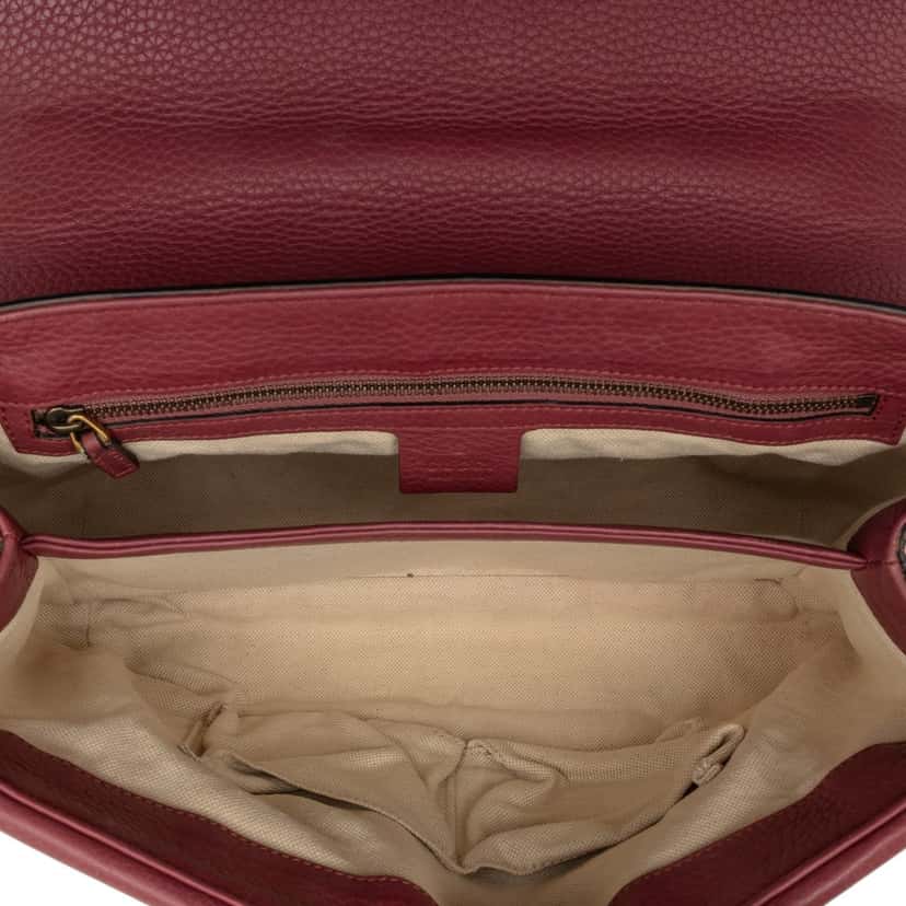 Gucci Small GG Marmont Leather Shoulder Bag Pink Leather Very good condition - Model View