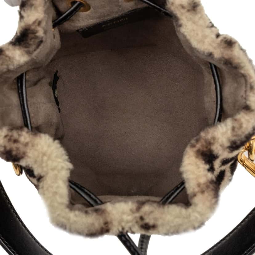 Fendi Mini Zucca Shearling Mon Tresor Bucket Bag Beige Very good condition - Model View