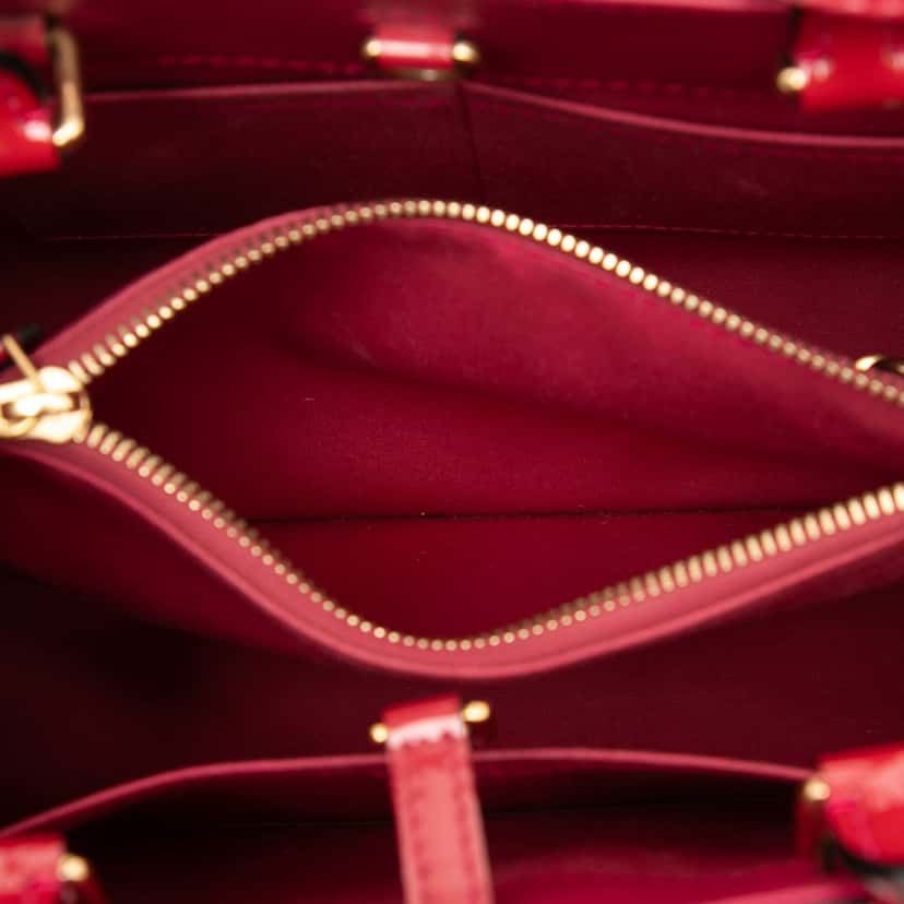Louis Vuitton Monogram Vernis Montaigne BB Red Leather Very good condition - Model View