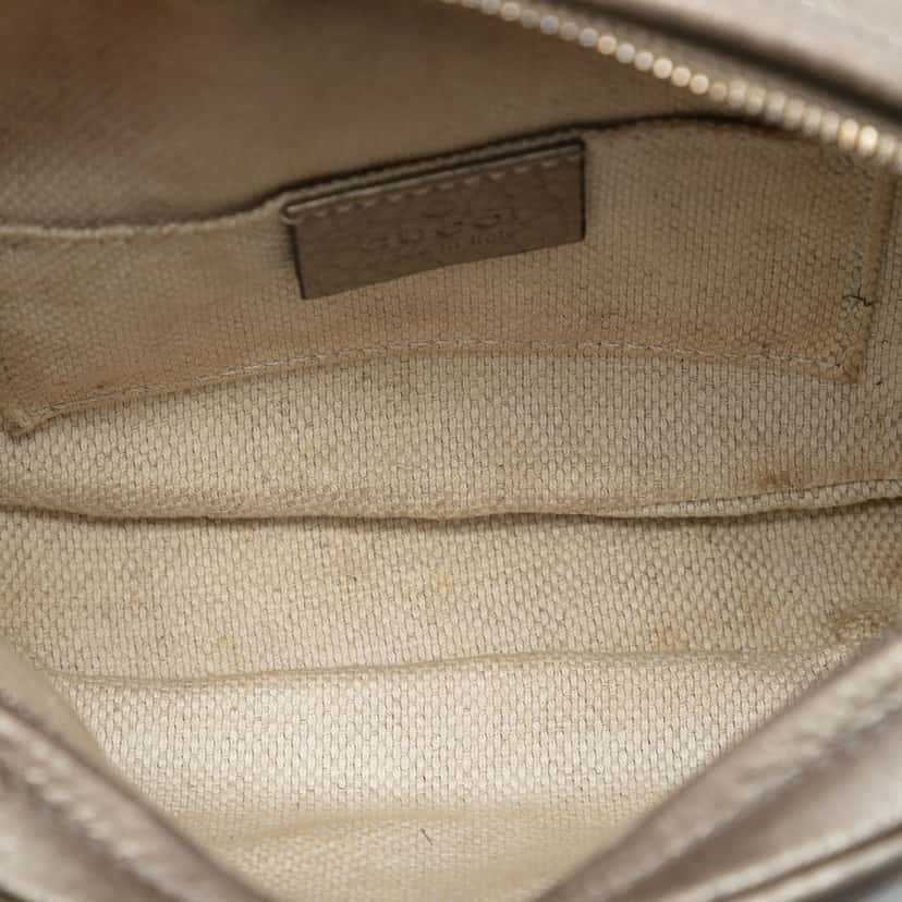 Gucci Mini Metallic Pebbled Calfskin Soho Chain Crossbody Gold Leather Very good condition - Model View