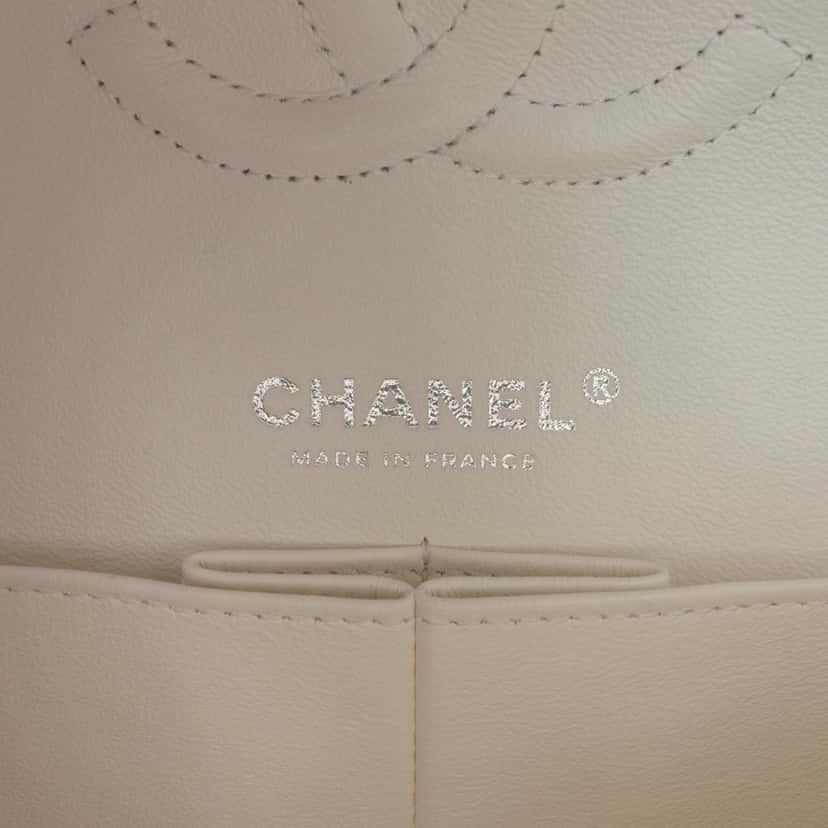 Chanel Medium Classic Chevron Tweed Floral Double Flap White Very good condition - Box View