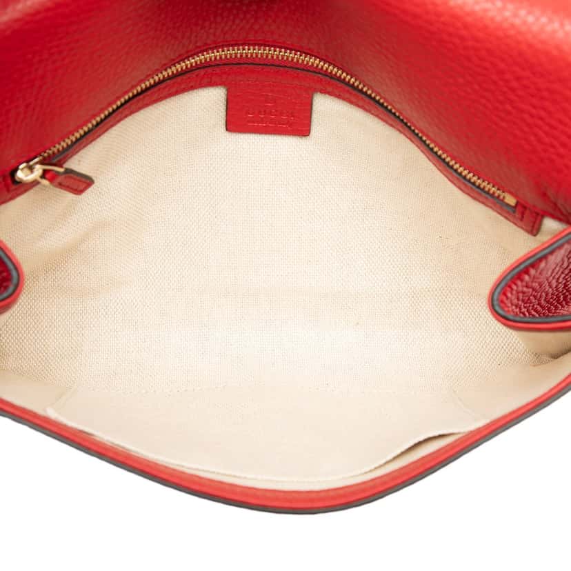 Gucci Leather Soho Disco Clutch Red Leather Very good condition - Model View