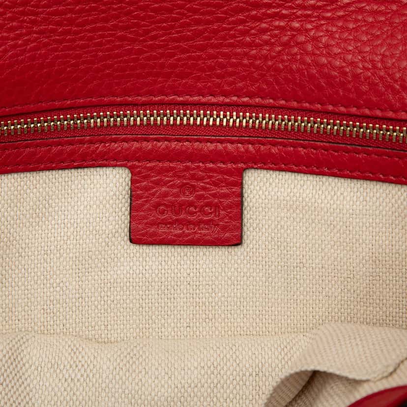 Gucci Leather Soho Disco Clutch Red Leather Very good condition - Box View