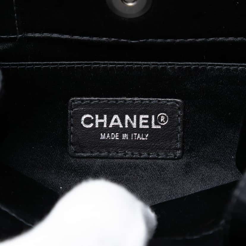 Chanel Satin Camellia Evening Bag Black Very good condition - Box View