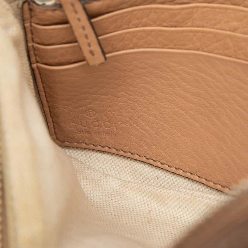 Gucci Calfskin Soho Pouch Beige Leather Very good condition - Box View