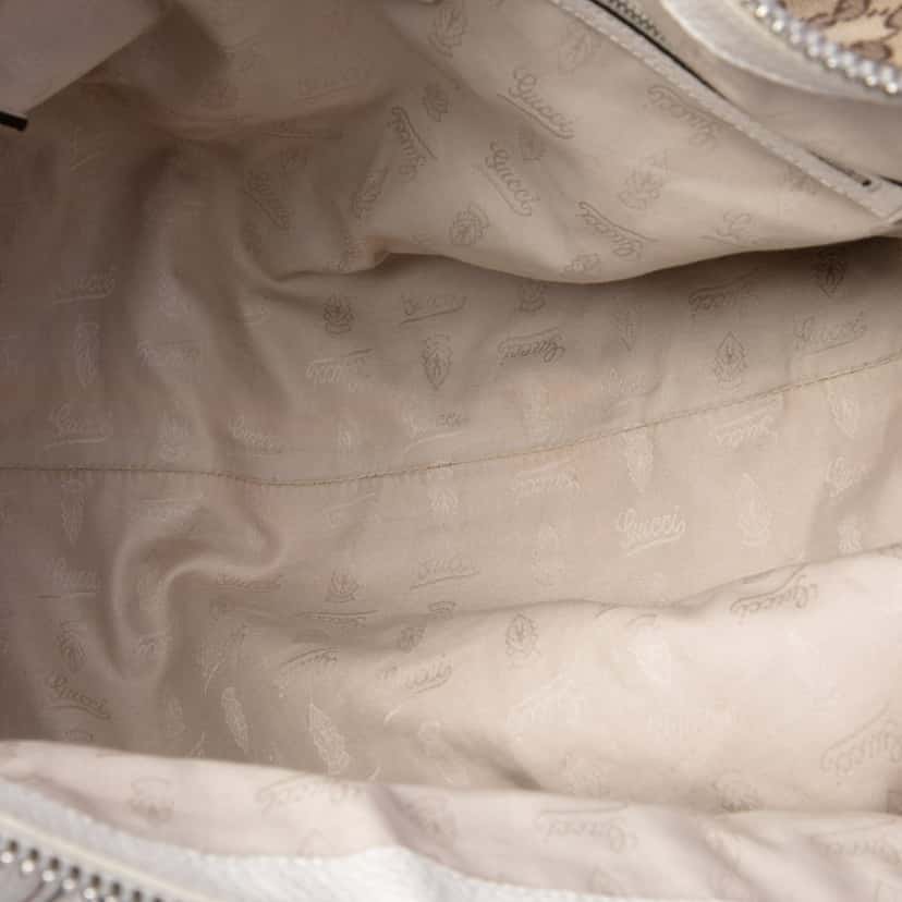 Gucci Medium GG Canvas Bamboo Bar Tote Beige Very good condition - Model View