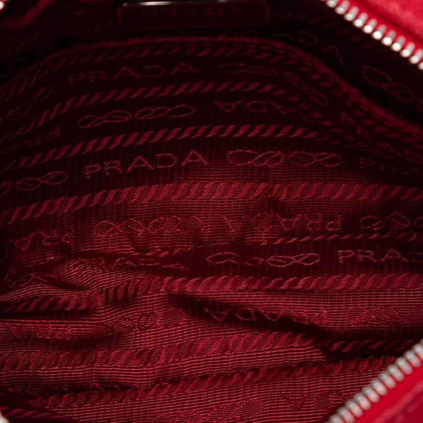 Prada Canvas Canapa Pouch Red Very good condition - Model View