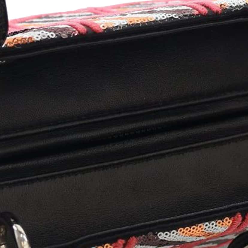 Dior Medium Patent Sequin Embroidered Lady Dior Pink Leather Very good condition - Model View