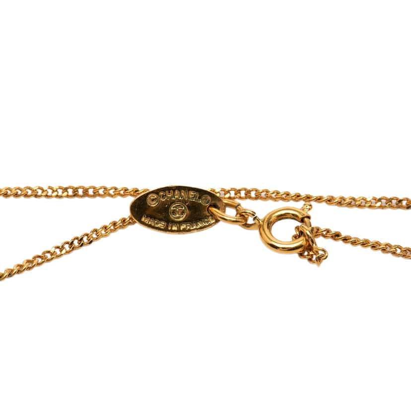 Chanel CC Gold Plated Strass Pendant Necklace Gold Metal Very good condition - Model View