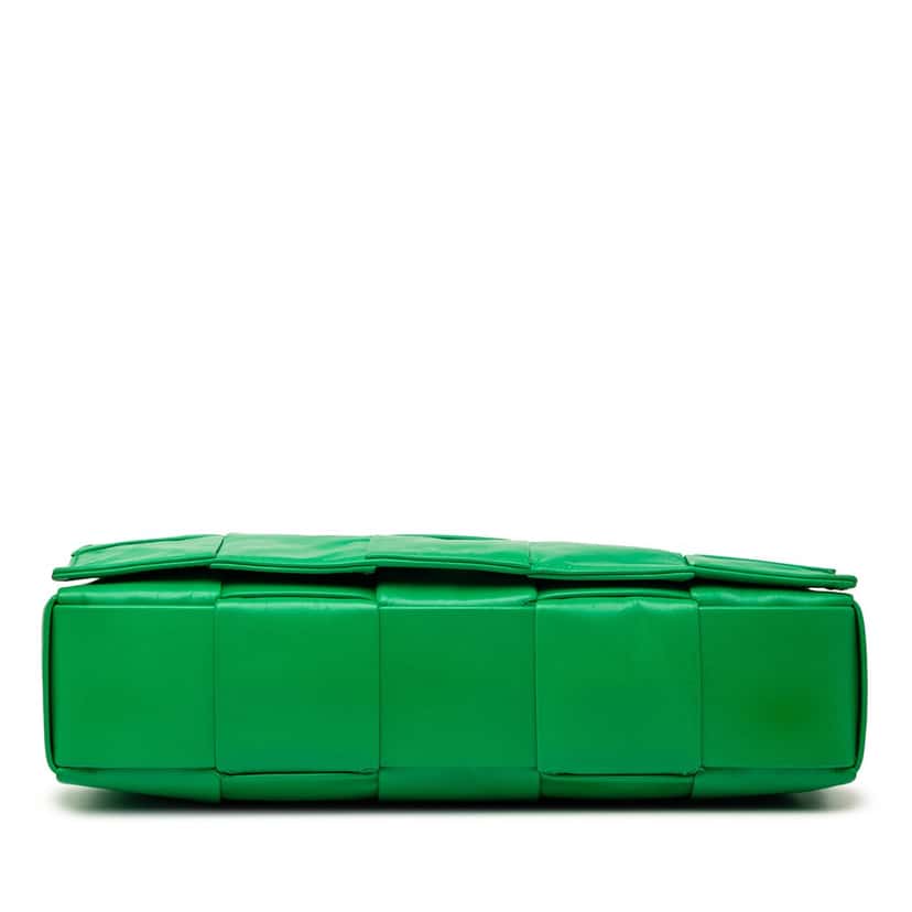 Bottega Veneta Small Paper Calfskin Intrecciato Cassette Crossbody Green Leather Very good condition - Inside View