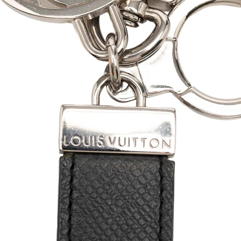 Louis Vuitton Taiga Neo LV Club Bag Charm and Key Holder Black Leather Very good condition - Model View