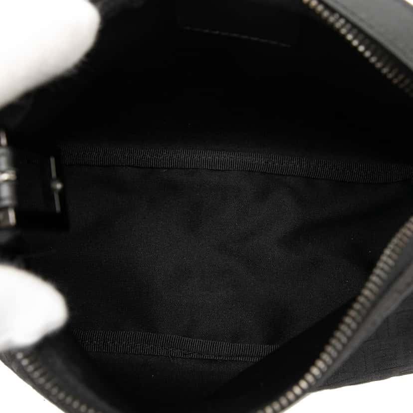 Fendi Zucchino Canvas Handbag Black Very good condition - Model View