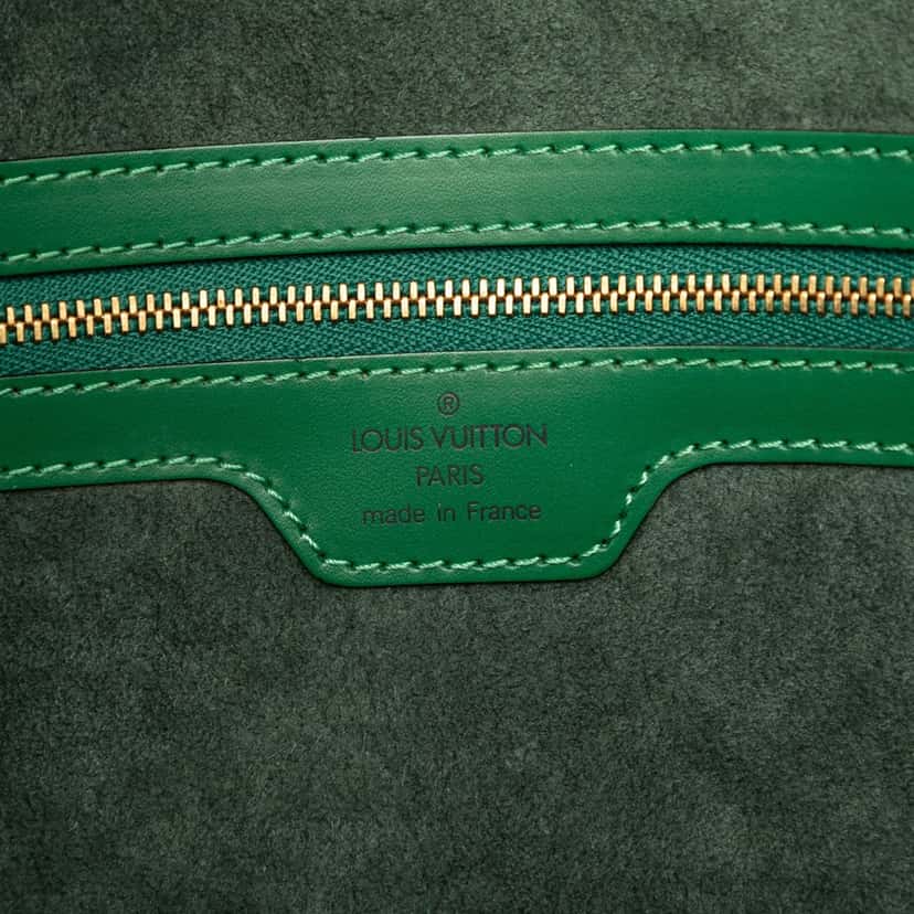 Louis Vuitton Epi Lussac Green Leather Very good condition - Box View