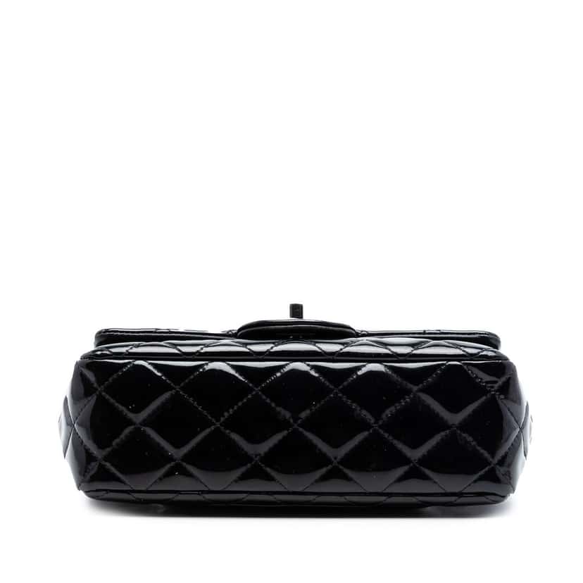 Chanel Mini Rectangular Classic Patent Single Flap Black Leather Very good condition - Inside View