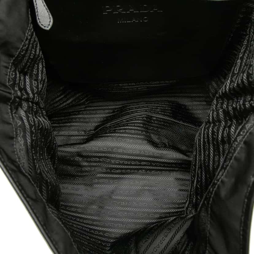 Prada Tessuto Skull Tote Black Very good condition - Model View