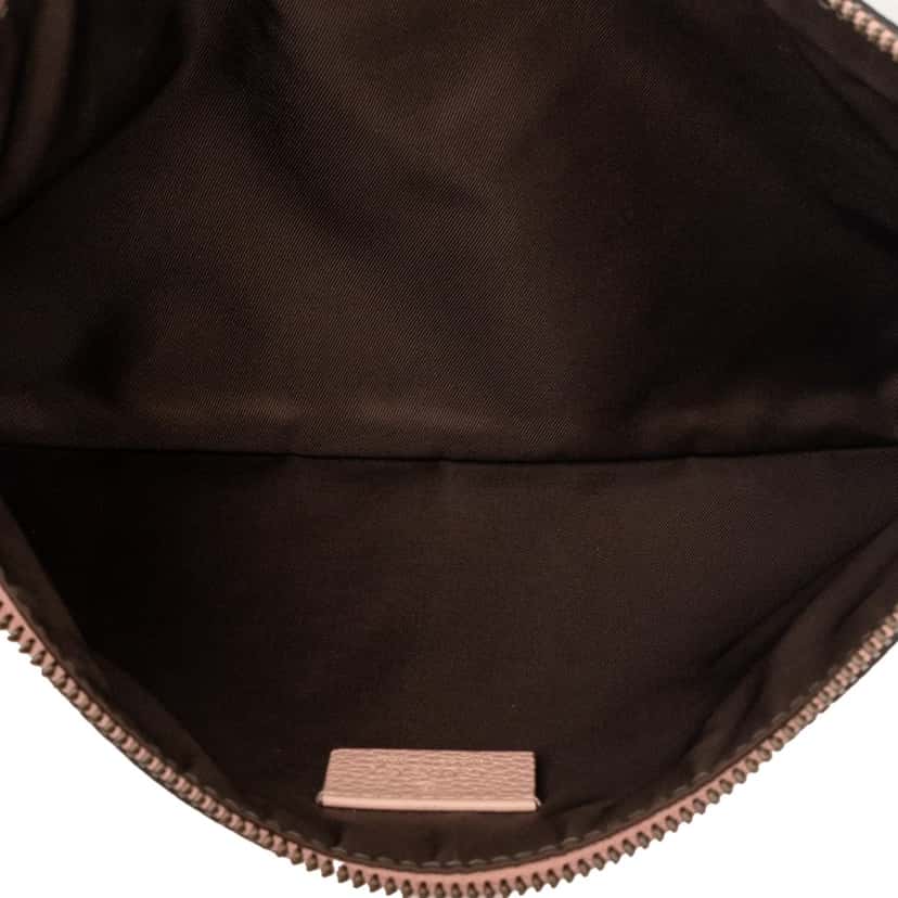Gucci Leather Blind For Love Clutch Pink Leather Very good condition - Model View