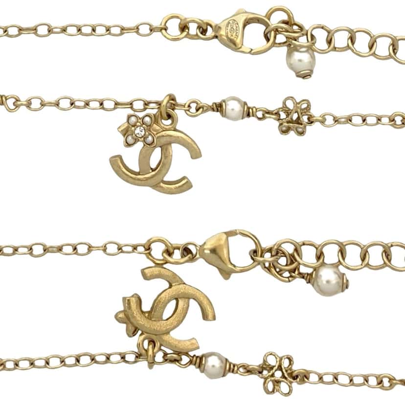 Chanel Gold Plated Faux Pearl CC Pendant Flower Station Necklace Gold Metal Very good condition - Inside View