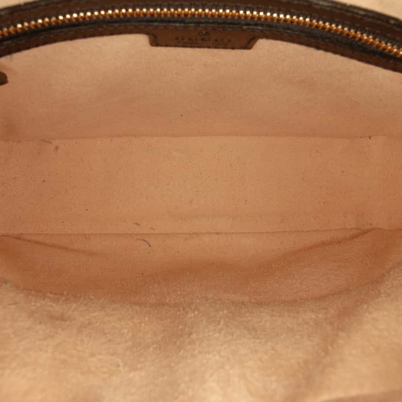 Gucci Small Leather Horsebit 1955 Camera Bag Black Leather Very good condition - Model View