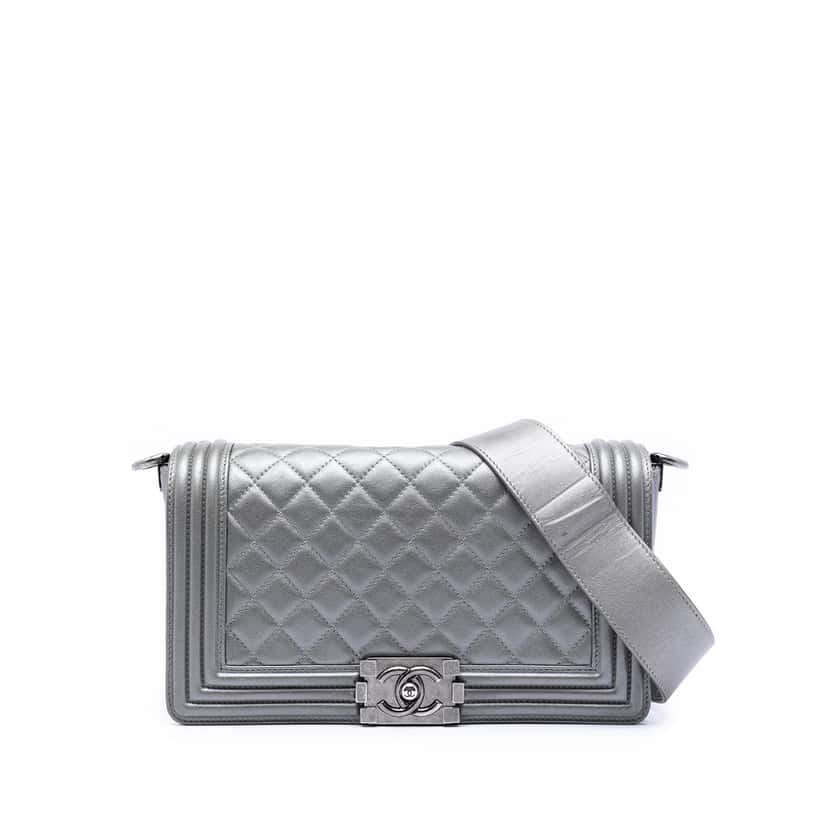 Chanel Old Medium Quilted Lambskin Boy Flap Other Leather Very good condition - Front View