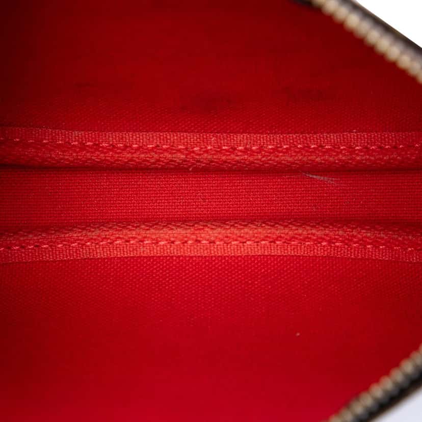 Louis Vuitton Monogram Cats Christmas Animation Mini Pochette Accessories Brown Very good condition - Model View
