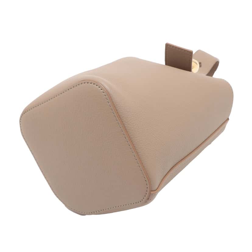 Loewe Mini Soft Grained Calfskin Pebble Bucket Bag Beige Leather Very good condition - Inside View