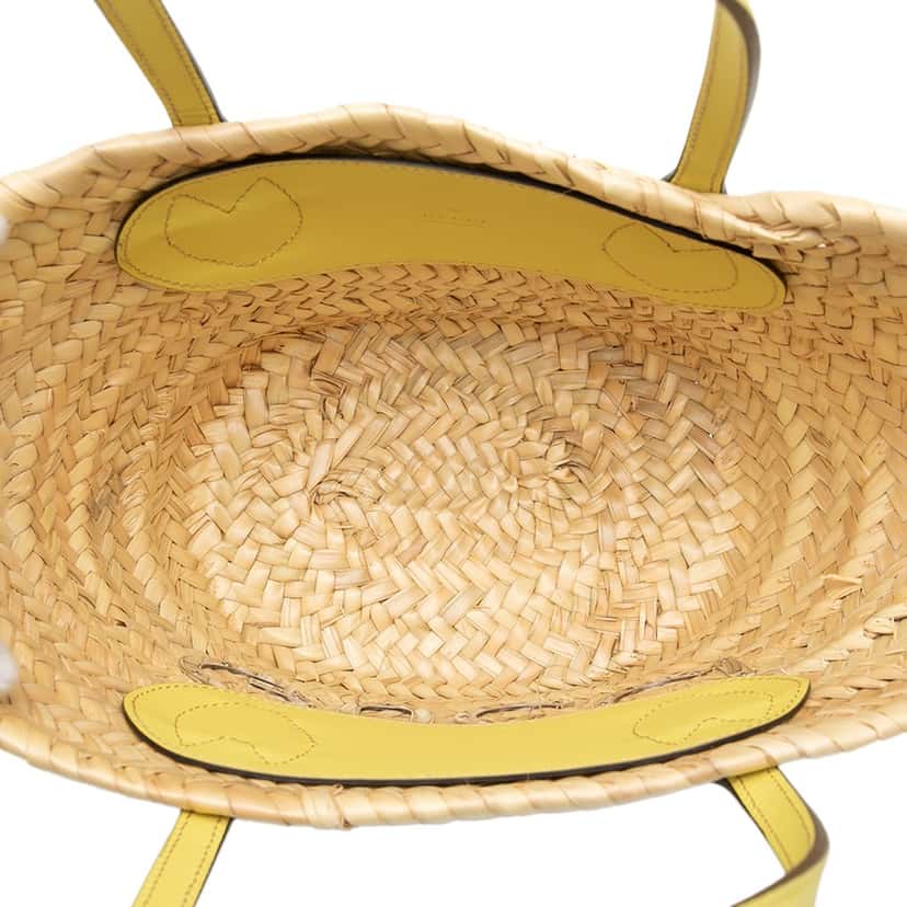 Gucci Straw Logo Tote Beige Very good condition - Model View