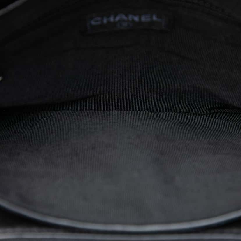 Chanel Choco Bar Lambskin Reissue 2.55 Flap Clutch Black Leather Very good condition - Model View